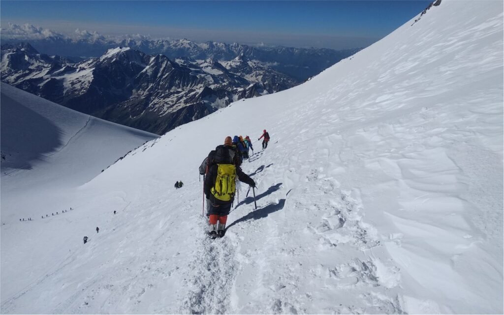 Elbrus-Expeditions-Img-01